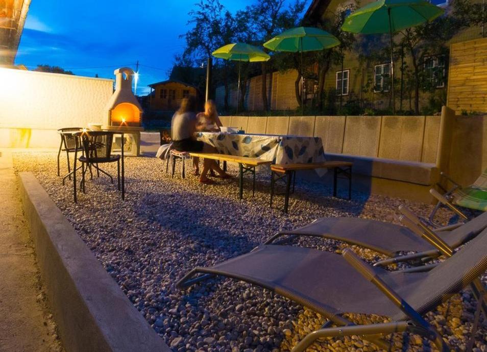 Lesce Hostel ภายนอก รูปภาพ